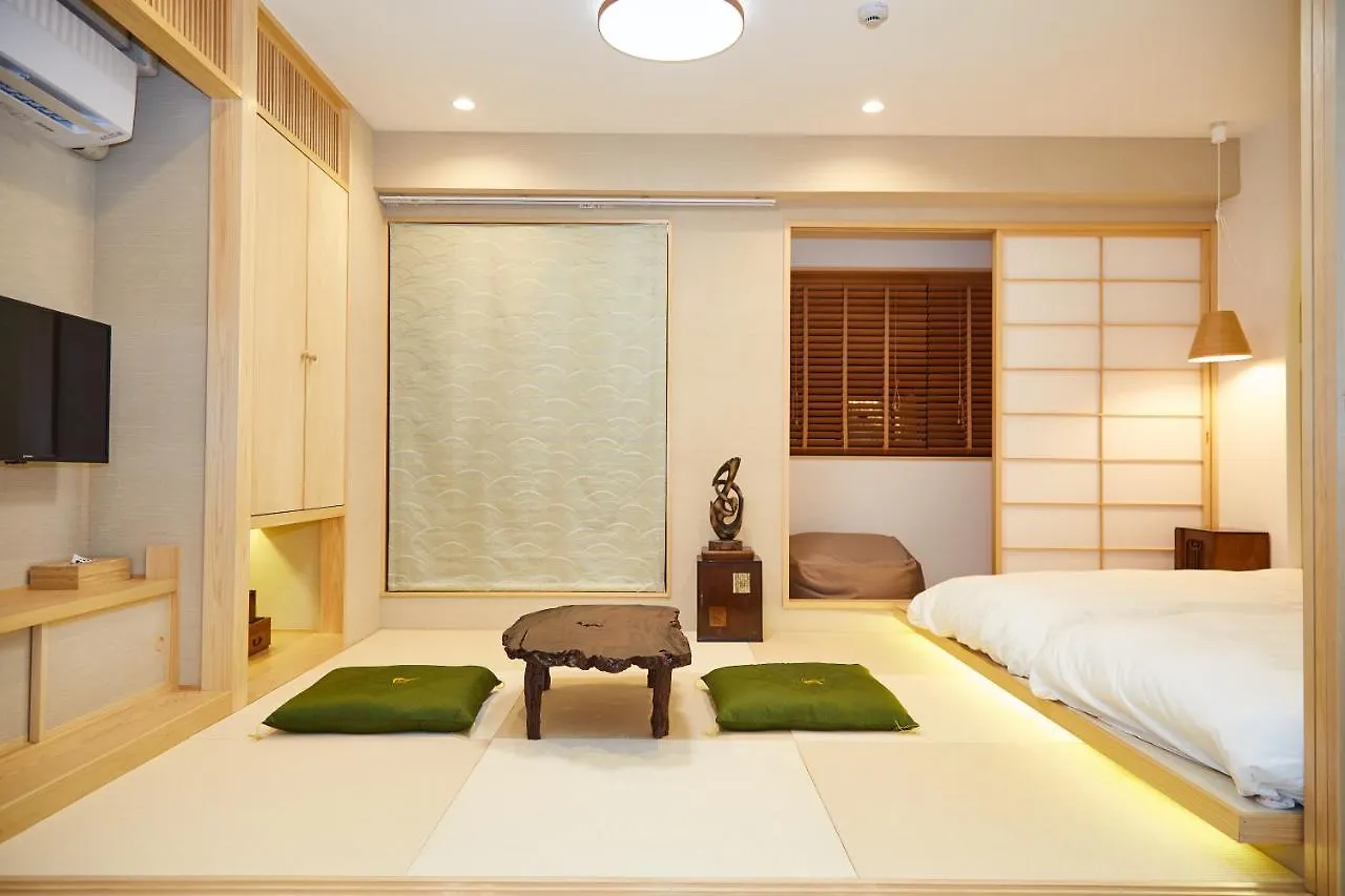 New City Hotel Tōkyō 0*,
